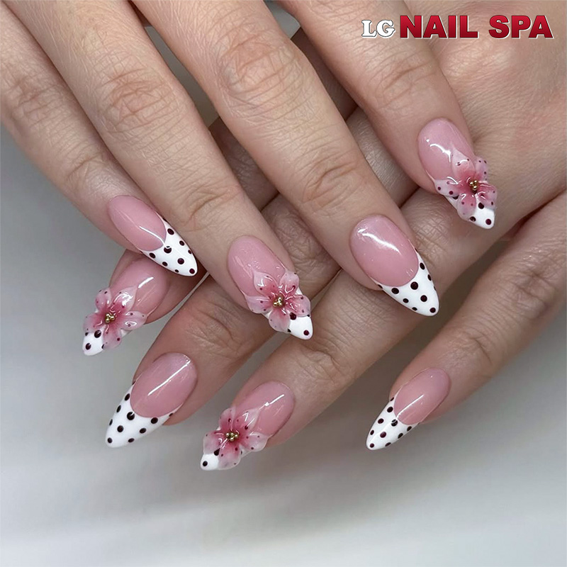 LG NAIL SPA 